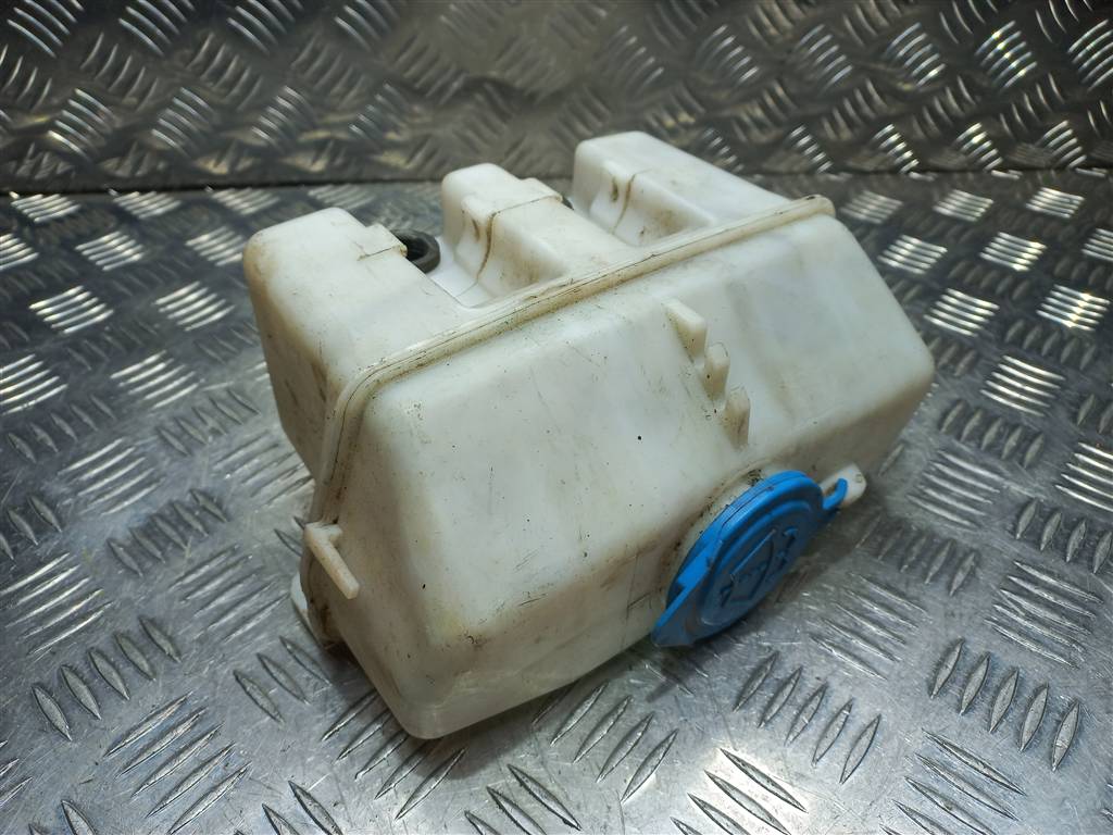 бачок омывателя SUZUKI JIMNY  3845081A00, 860 рублей, Москва