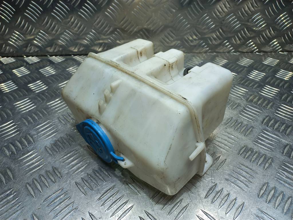 бачок омывателя SUZUKI JIMNY  3845081A00, 860 рублей, Москва