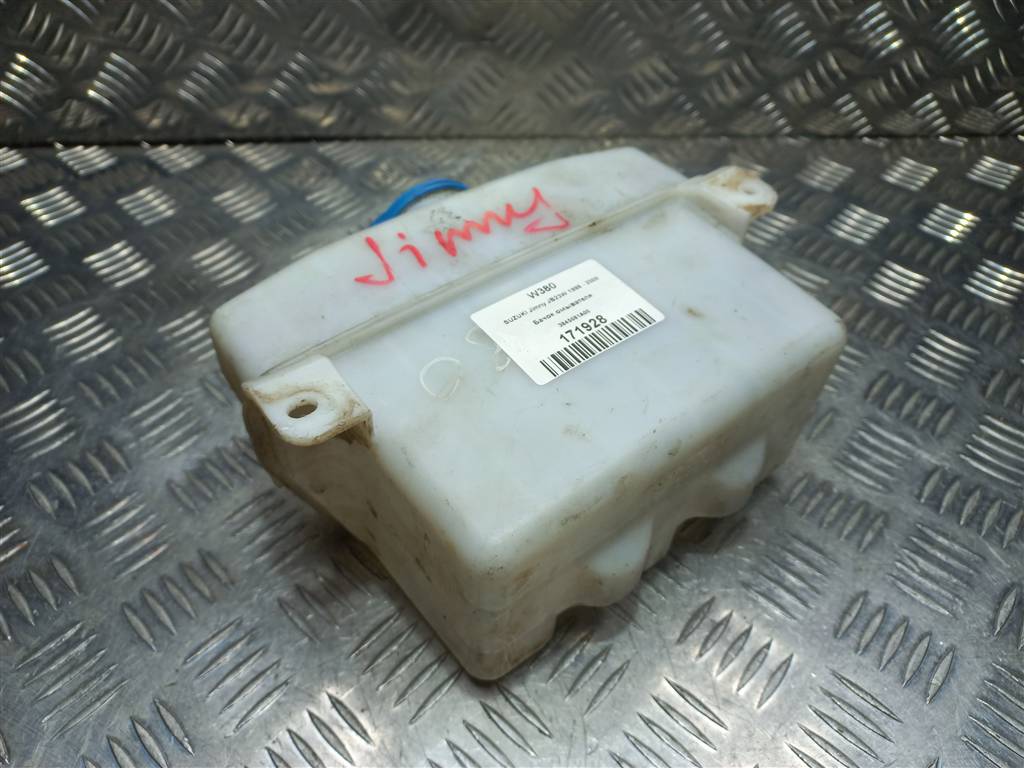 бачок омывателя SUZUKI JIMNY  3845081A00, 860 рублей, Москва