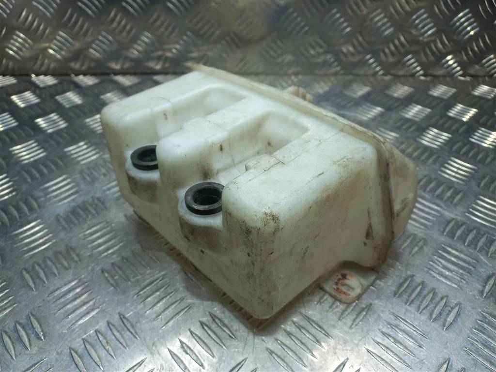 бачок омывателя SUZUKI JIMNY Jimny 3845081A00, 860 рублей, Москва