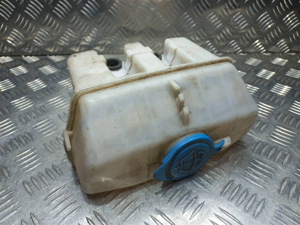 бачок омывателя SUZUKI JIMNY 1.3 4WD MT (86 л.с.)Jimny  III рестайлинг (2005—2012) Внедорожник 3845081A00, 860 рублей, Москва