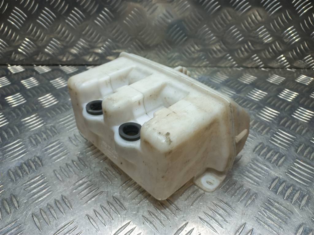 бачок омывателя SUZUKI JIMNY 1.3 4WD MT (86 л.с.)Jimny  III рестайлинг (2005—2012) Внедорожник 3845081A00, 860 рублей, Москва