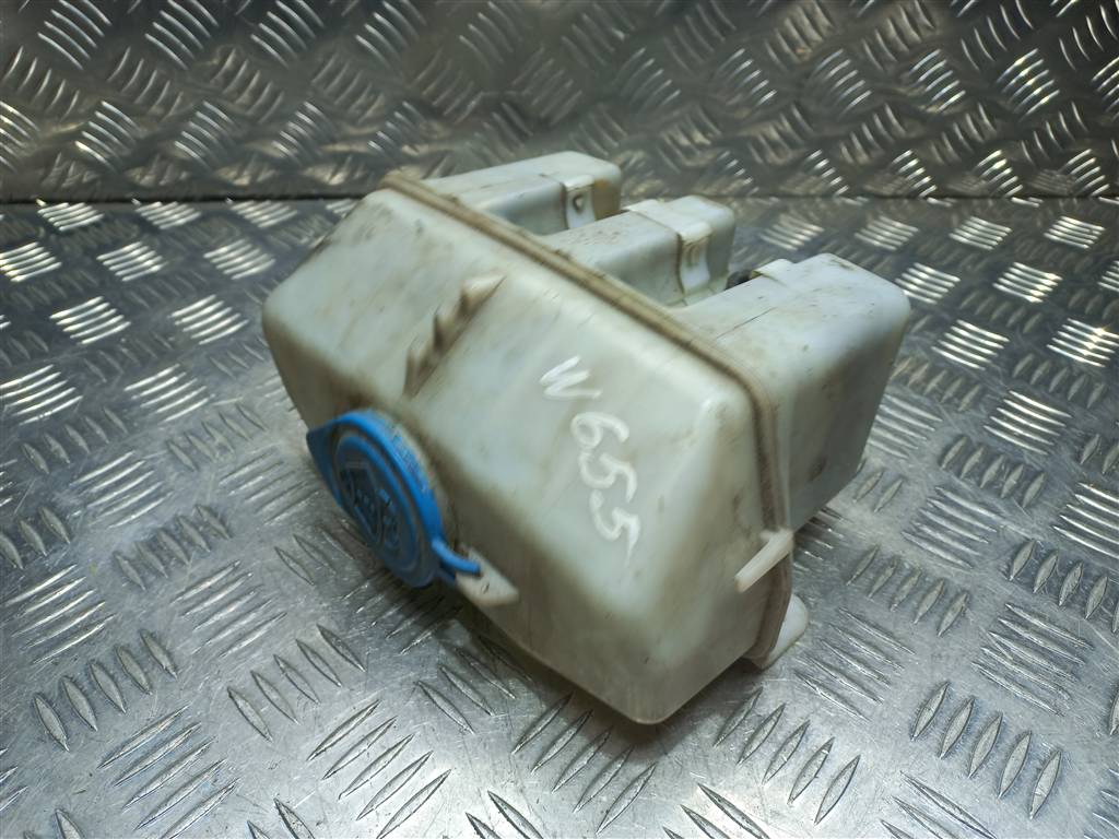 бачок омывателя SUZUKI JIMNY 1.3 AT (85 л.с.)Jimny  III рестайлинг (2005—2012) Внедорожник 3845081A00, 860 рублей, Москва