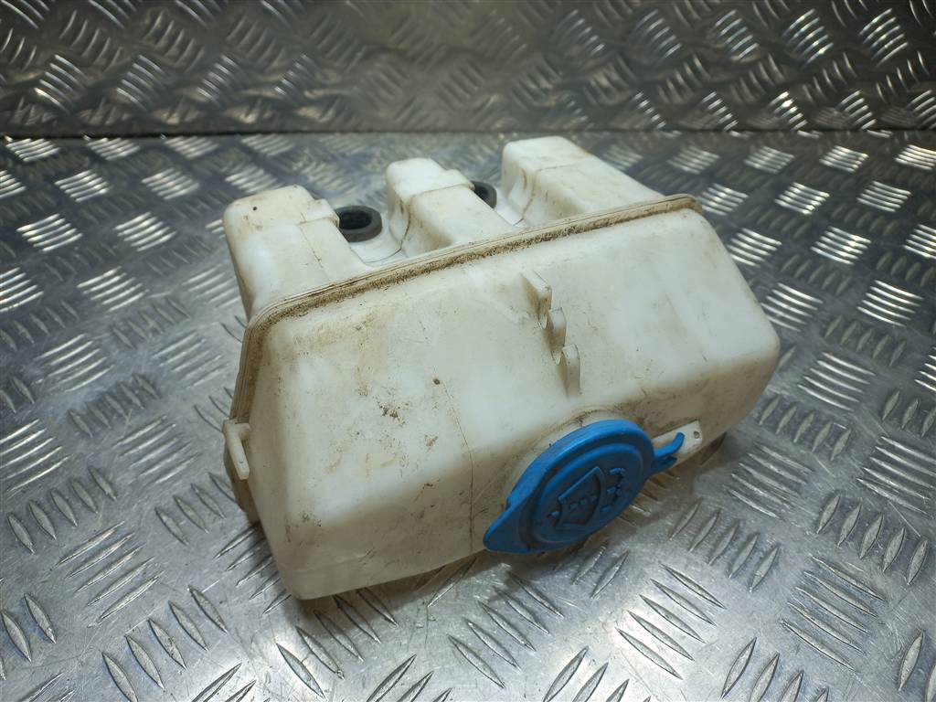 бачок омывателя SUZUKI JIMNY 1.3 4WD MT (86 л.с.)Jimny  III рестайлинг (2005—2012) Внедорожник 3845081A00, 860 рублей, Москва