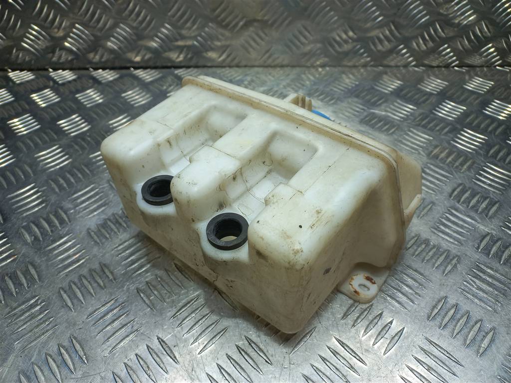бачок омывателя SUZUKI JIMNY 1.3 4WD MT (86 л.с.)Jimny  III рестайлинг (2005—2012) Внедорожник 3845081A00, 860 рублей, Москва