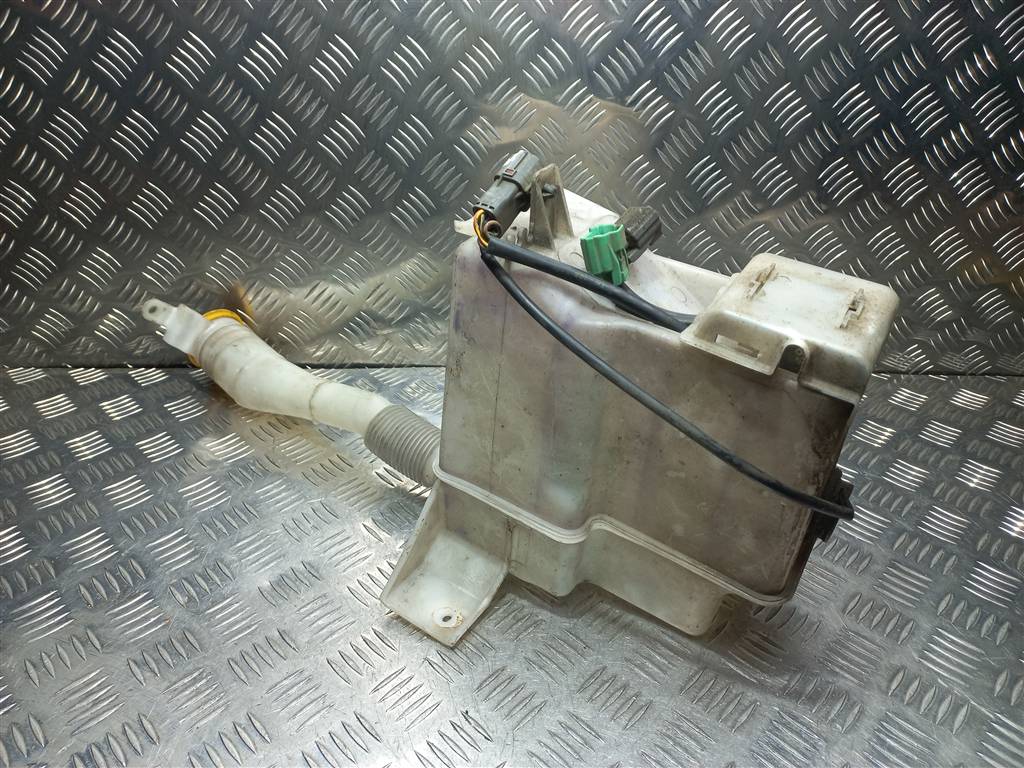 бачок омывателя SUBARU Tribeca 3.0 4WD AT (245 л.с.)Tribeca  WX (2004—2007) Внедорожник 86631XA00A, 4540 рублей, Москва