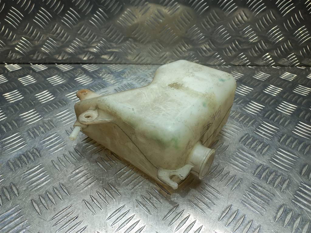 бачок расширительный SUZUKI Grand Vitara 1.6 4WD MT (106 л.с.)Grand Vitara  II (2005—2008) Внедорожник 1793165J00, 750 рублей, Москва