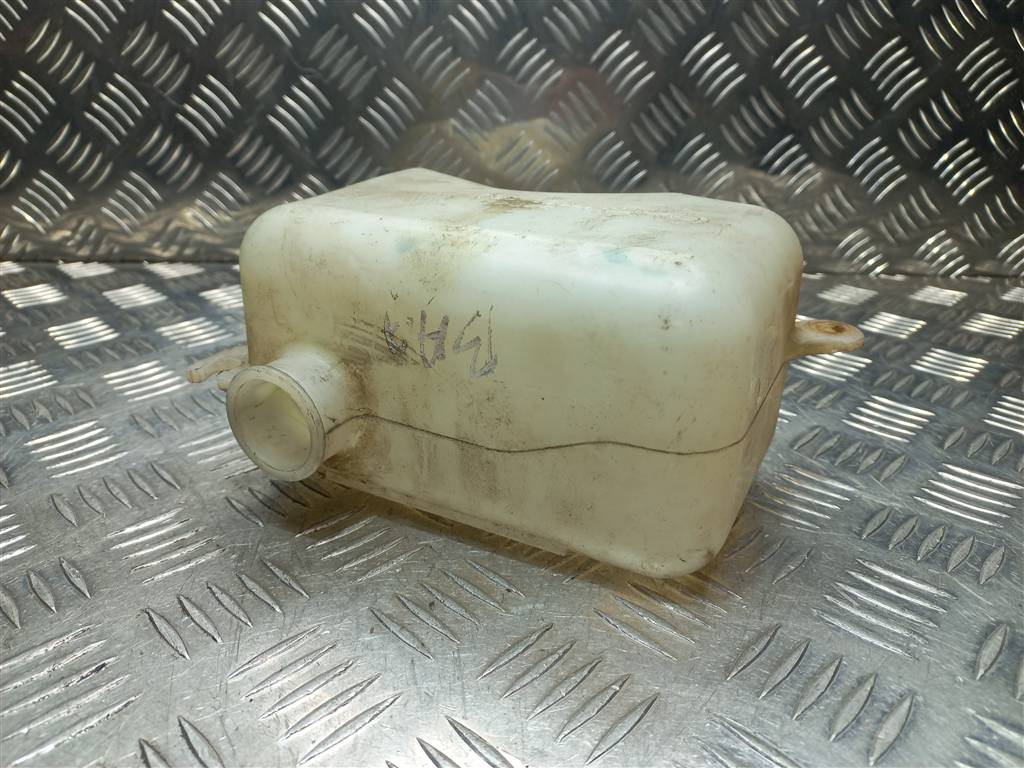 бачок расширительный SUZUKI Grand Vitara 1.6 4WD MT (106 л.с.)Grand Vitara  II (2005—2008) Внедорожник 1793165J00, 750 рублей, Москва