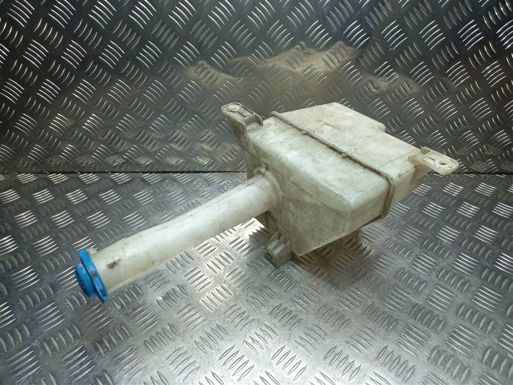 бачок омывателя Hyundai SONATA 2.0 AT (144 л.с.)Sonata  V (2004—2007) Седан 9862038000, 1550 рублей, Москва