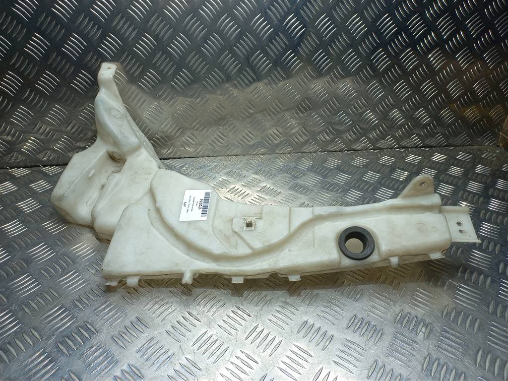 бачок омывателя FORD Focus 1.8 TDCi MT (116 л.с.)Focus  II (2005—2008) Хетчбэк 1383195, 860 рублей, Москва