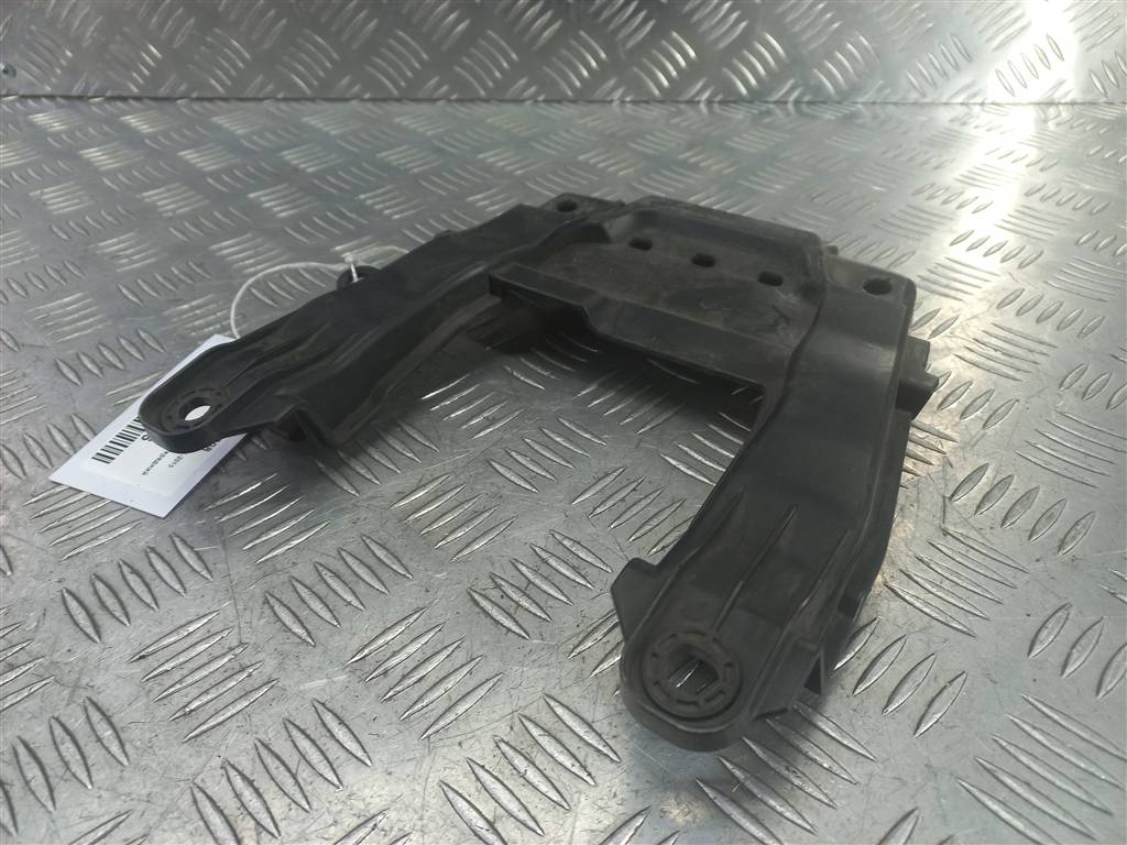 кронштейн решетки радиатора HONDA CR-V 2.0 AT (150 л.с.)CR-V  IV (2011—2015) Внедорожник 71128T1GG00, 3620 рублей, Москва