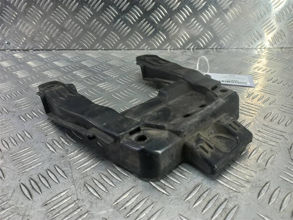 кронштейн решетки радиатора HONDA CR-V 2.0 AT (150 л.с.)CR-V  IV (2011—2015) Внедорожник 71128T1GG00, 3620 рублей, Москва