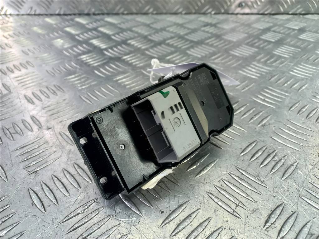 кнопка стеклоподъемника HONDA CR-V 2.0 AT (150 л.с.)CR-V  IV (2011—2015) Внедорожник 35760T1GG01, 1550 рублей, Москва