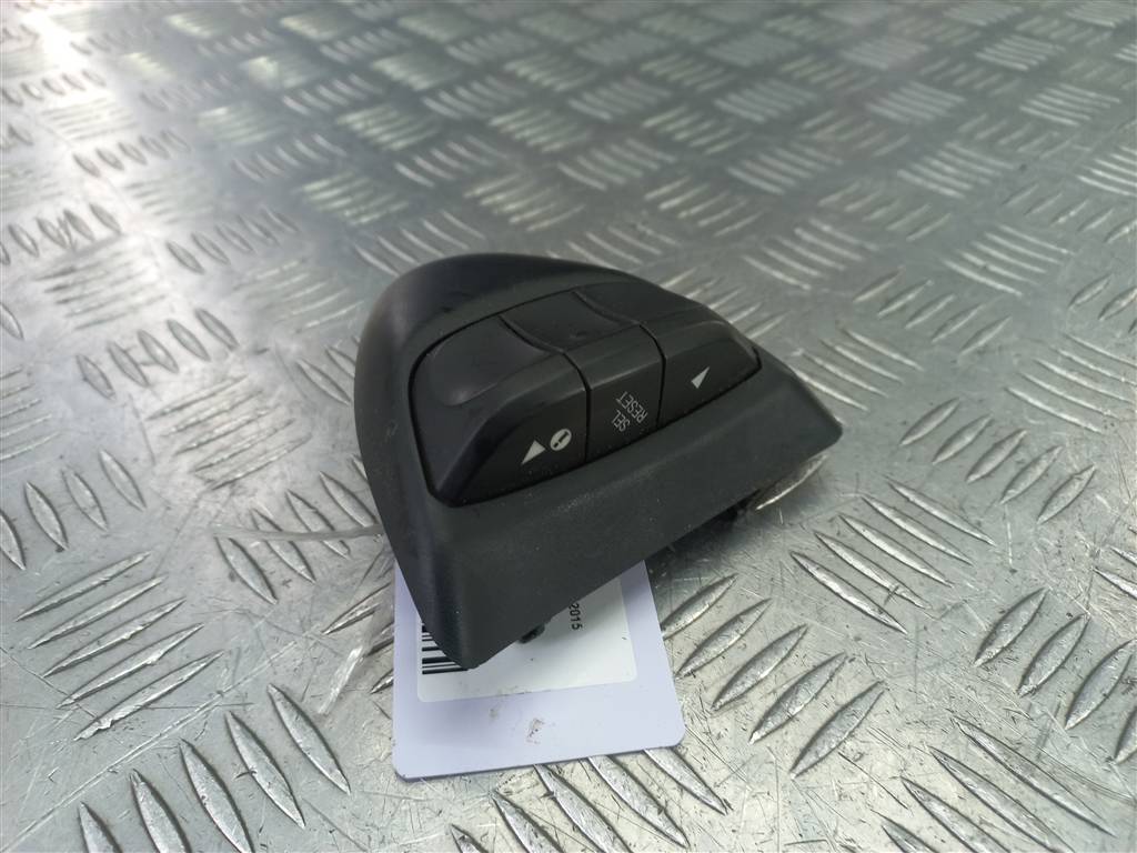 кнопка HONDA CR-V 2.0 AT (150 л.с.)CR-V  IV (2011—2015) Внедорожник 35875T0A003, 1090 рублей, Москва