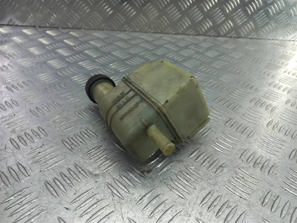 бачок гидроусилителя MAZDA CX-7  EG2132690, 3160 рублей, Москва