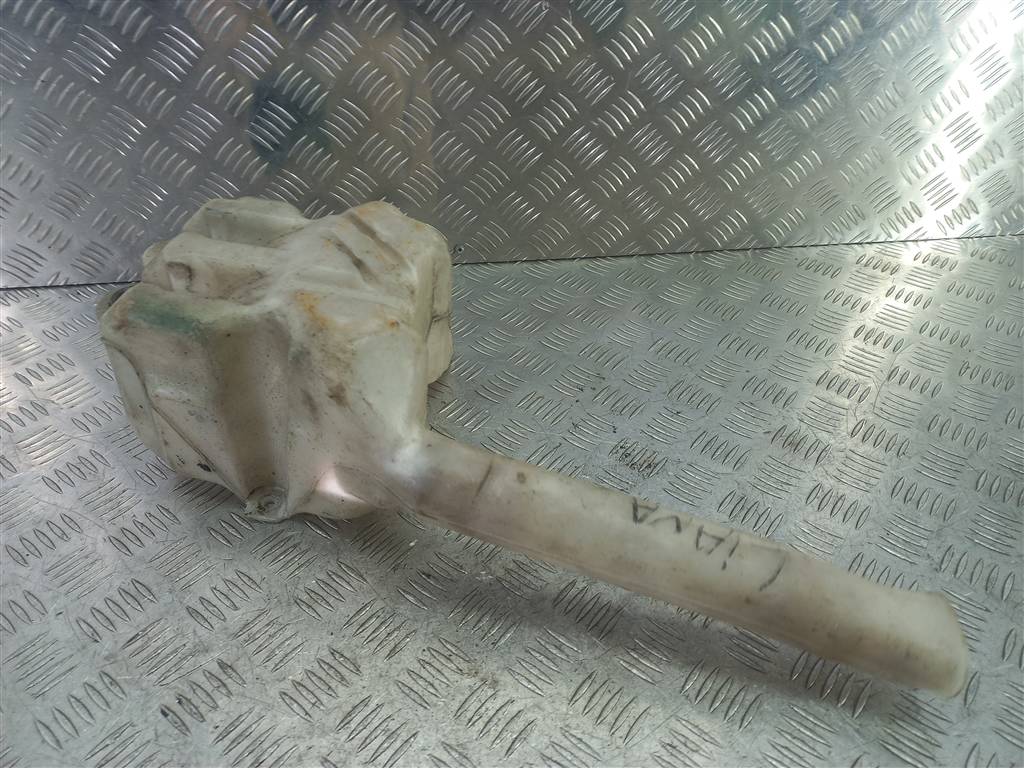 бачок омывателя SUZUKI LIANA 1.6 MT (106 л.с.)Liana  I рестайлинг (2004—2008) Универсал 3845055G00, 2700 рублей, Москва