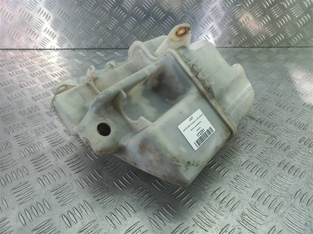 бачок омывателя LAND ROVER FREELANDER 2.2 TD MT (150 л.с.)Freelander  II (2006—2010) Внедорожник LR002303, 2130 рублей, Москва