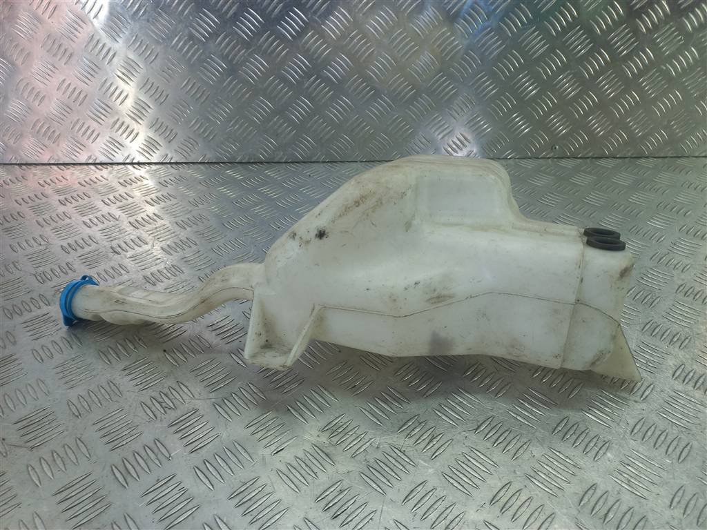бачок омывателя SUZUKI SX4 1.6 MT (125 л.с.)Swift  III (2004—2011) Хетчбэк 3845080J10, 2700 рублей, Москва