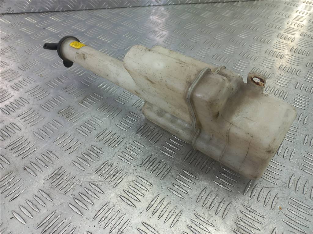 бачок расширительный Hyundai SONATA 2.0 AT (144 л.с.)Sonata  V (2004—2007) Седан 2543038050, 2360 рублей, Москва