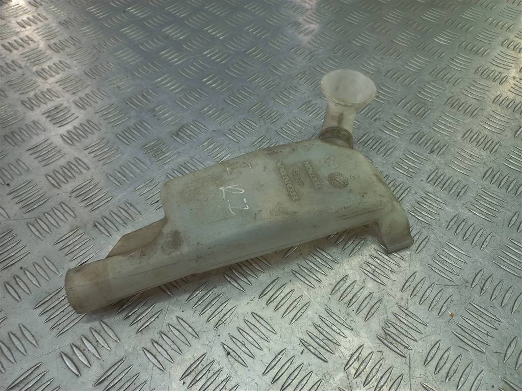 горловина бачка омывателя SUZUKI Grand Vitara 2.0 MT (128 л.с.)Grand Vitara  I (1997—2001) Внедорожник 76804SCAA01, 980 рублей, Москва