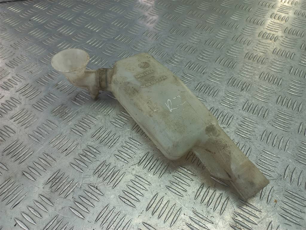 горловина бачка омывателя SUZUKI Grand Vitara 2.0 MT (128 л.с.)Grand Vitara  I (1997—2001) Внедорожник 76804SCAA01, 980 рублей, Москва