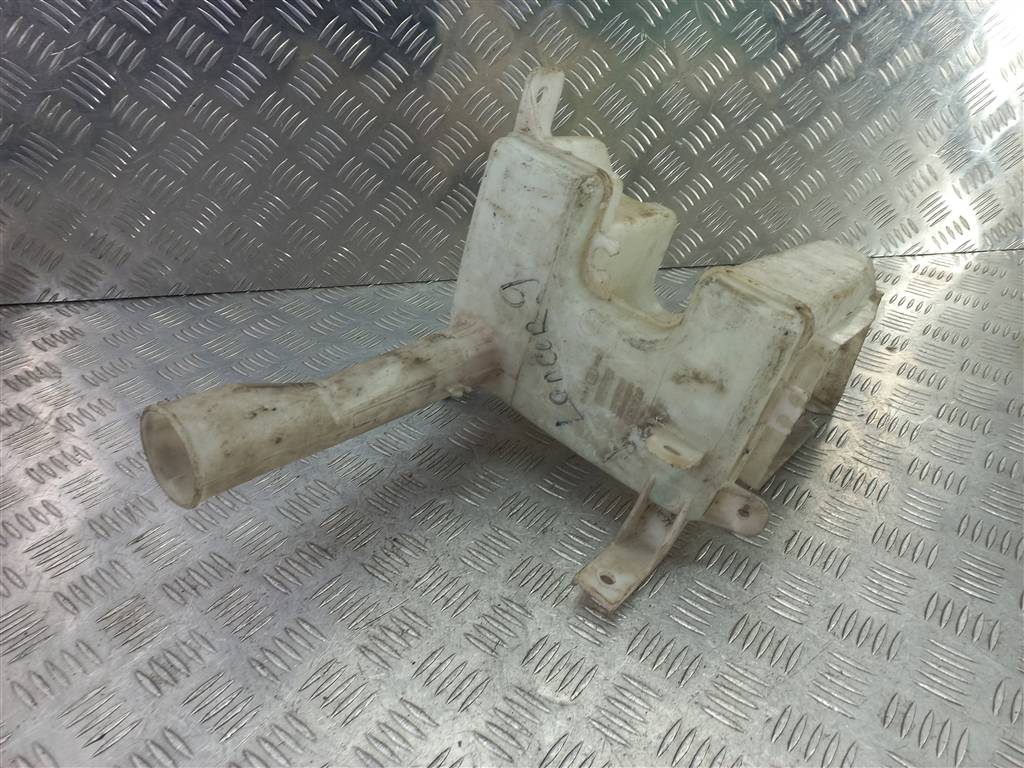бачок омывателя MITSUBISHI LANCER  MR570437, 2590 рублей, Москва