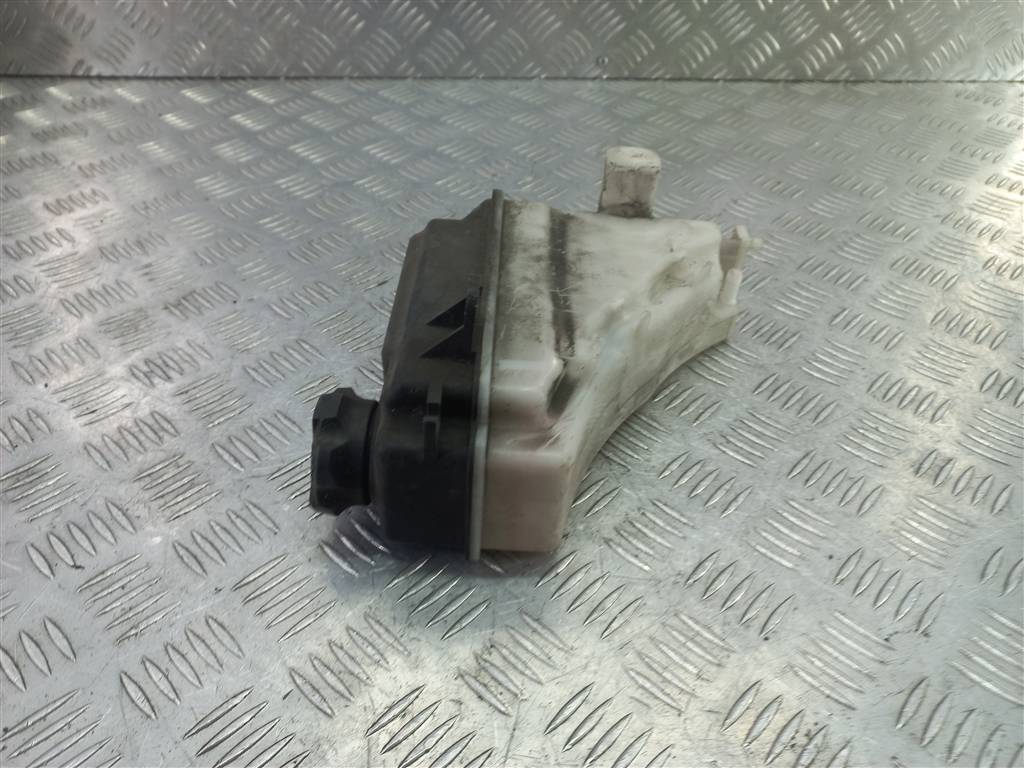 бачок расширительный Hyundai GETZ 1.1 MT (66 л.с.)Getz  I рестайлинг (2005—2011) Хетчбэк 254311C000, 860 рублей, Москва