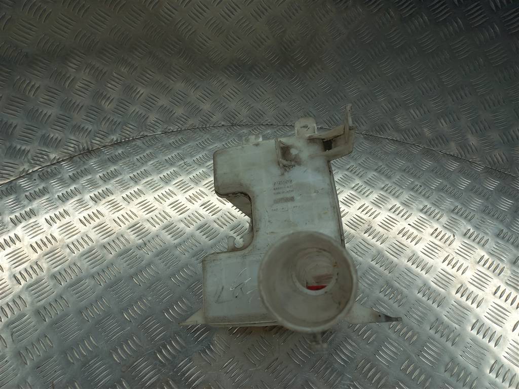 бачок омывателя MITSUBISHI LANCER  MR570436, 3050 рублей, Москва