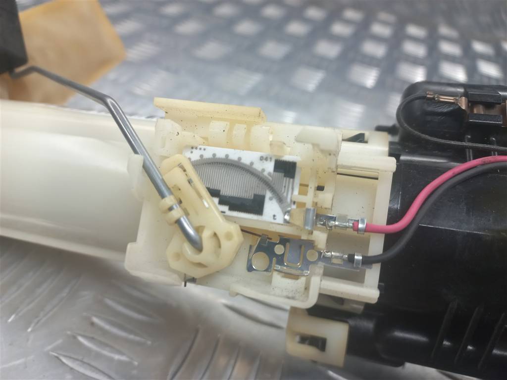 насос топливный (бензонасос) SUZUKI JIMNY 1.3 MT (85 л.с.)Jimny  III рестайлинг (2005—2012) Внедорожник 1510081813, 2130 рублей, Москва