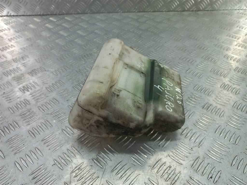 бачок расширительный MITSUBISHI PAJERO  MR404879, 630 рублей, Москва