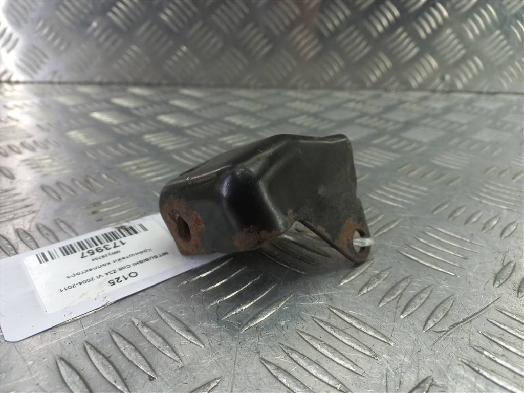 кронштейн коллектора MITSUBISHI COLT  MN128704, 520 рублей, Москва