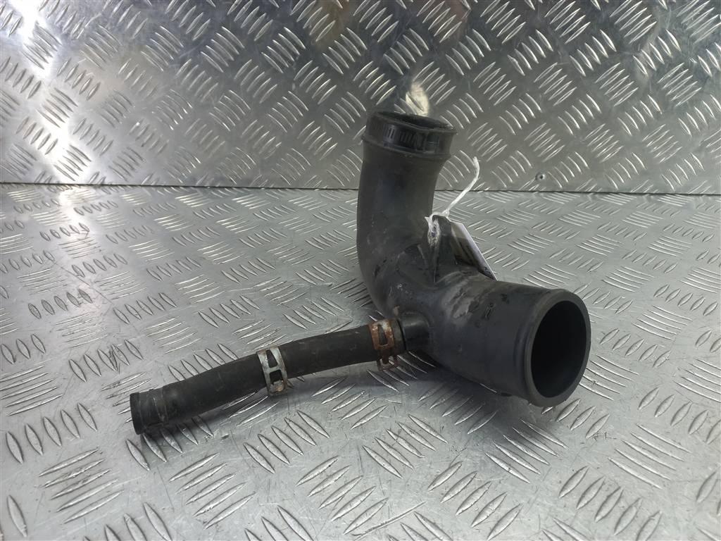 патрубок воздушного фильтра SUZUKI JIMNY 1.3 MT (85 л.с.)Jimny  III рестайлинг (2005—2012) Внедорожник 1383080A00, 1090 рублей, Москва