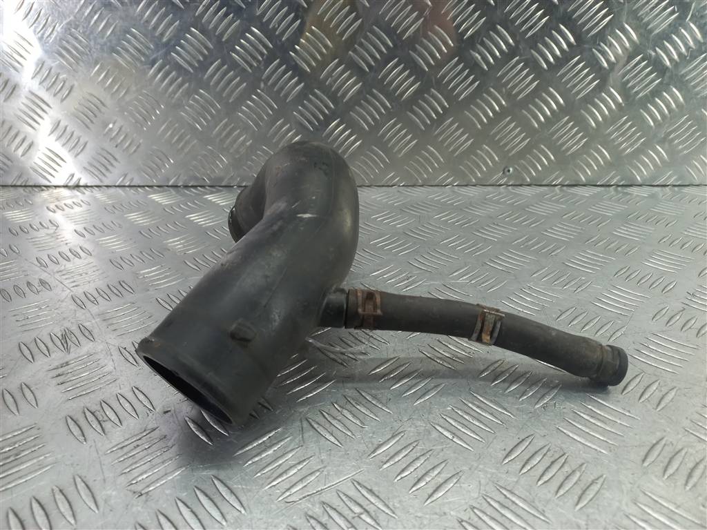 патрубок воздушного фильтра SUZUKI JIMNY 1.3 MT (85 л.с.)Jimny  III рестайлинг (2005—2012) Внедорожник 1383080A00, 1090 рублей, Москва