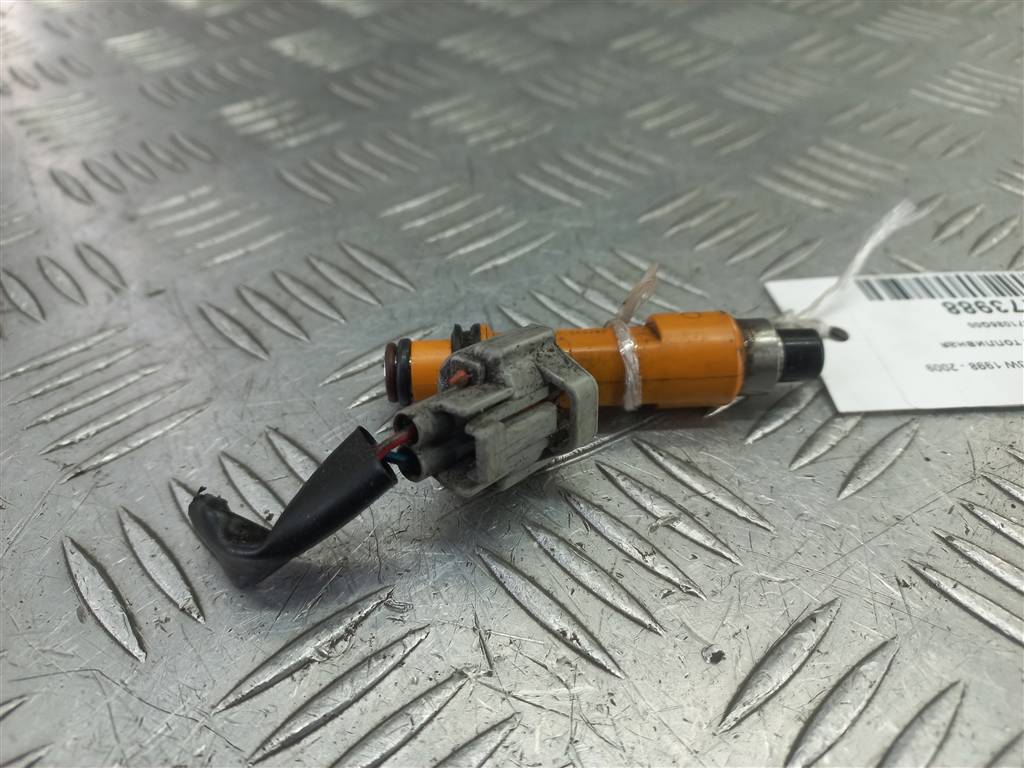 форсунка топливная SUZUKI JIMNY 1.3 MT (85 л.с.)Jimny  III рестайлинг (2005—2012) Внедорожник 1571086G00, 630 рублей, Москва