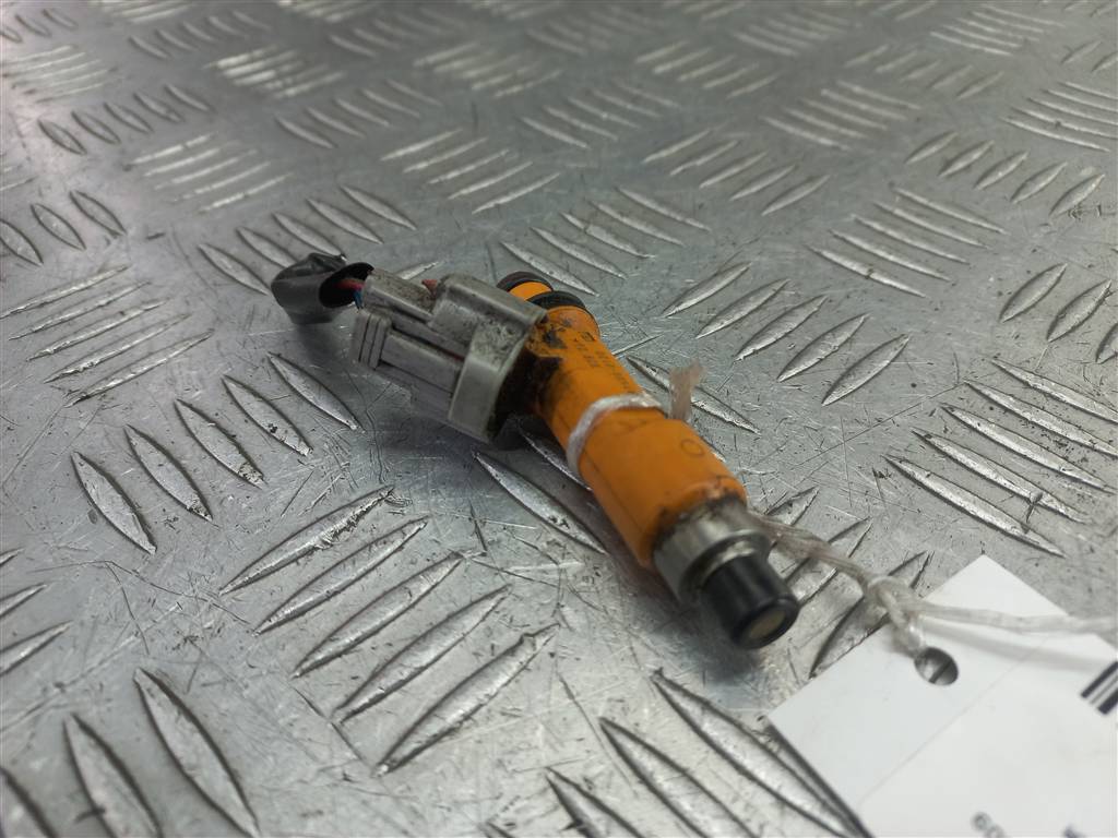 форсунка топливная SUZUKI JIMNY 1.3 MT (85 л.с.)Jimny  III рестайлинг (2005—2012) Внедорожник 1571086G00, 630 рублей, Москва