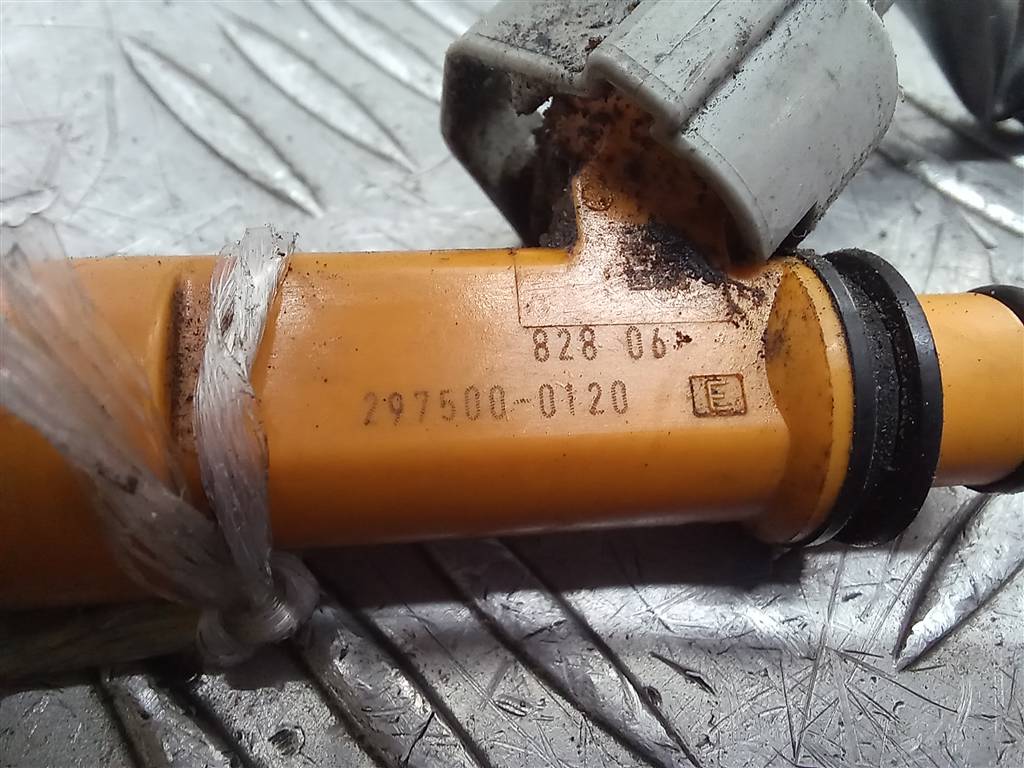 форсунка топливная SUZUKI JIMNY 1.3 MT (85 л.с.)Jimny  III рестайлинг (2005—2012) Внедорожник 1571086G00, 630 рублей, Москва