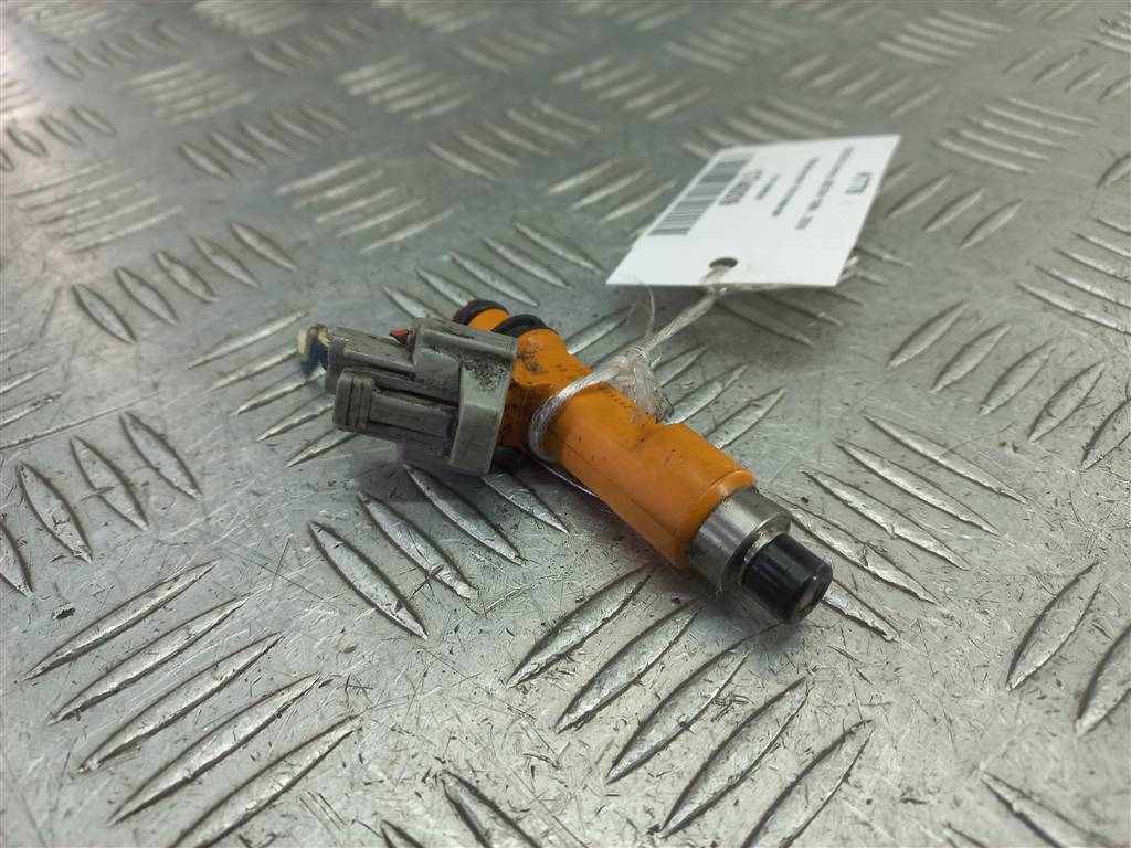 форсунка топливная SUZUKI JIMNY 1.3 MT (85 л.с.)Jimny  III рестайлинг (2005—2012) Внедорожник 1571086G00, 630 рублей, Москва