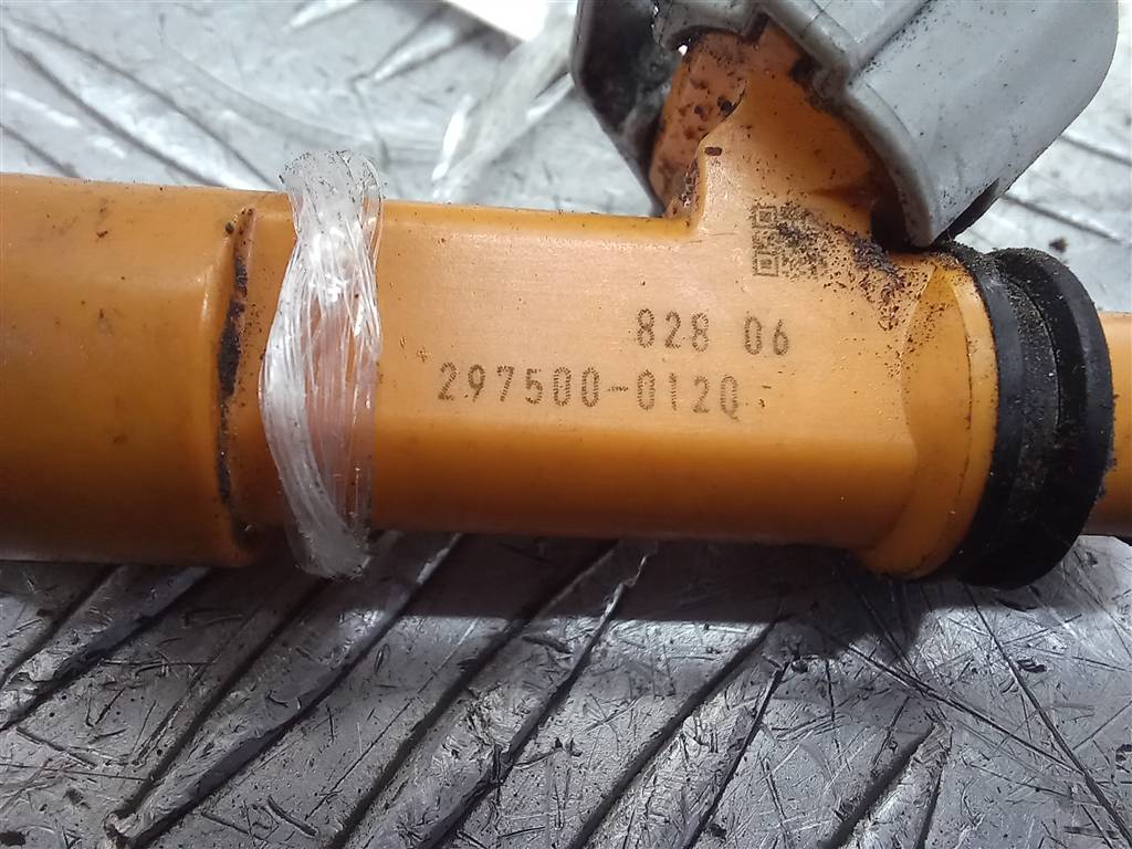 форсунка топливная SUZUKI JIMNY 1.3 MT (85 л.с.)Jimny  III рестайлинг (2005—2012) Внедорожник 1571086G00, 630 рублей, Москва