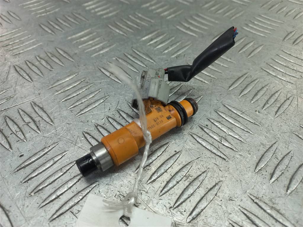 форсунка топливная SUZUKI JIMNY 1.3 MT (85 л.с.)Jimny  III рестайлинг (2005—2012) Внедорожник 1571086G00, 630 рублей, Москва