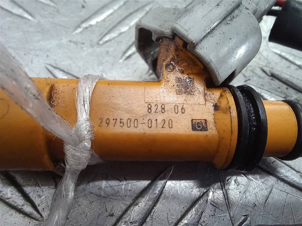 форсунка топливная SUZUKI JIMNY 1.3 MT (85 л.с.)Jimny  III рестайлинг (2005—2012) Внедорожник 1571086G00, 630 рублей, Москва