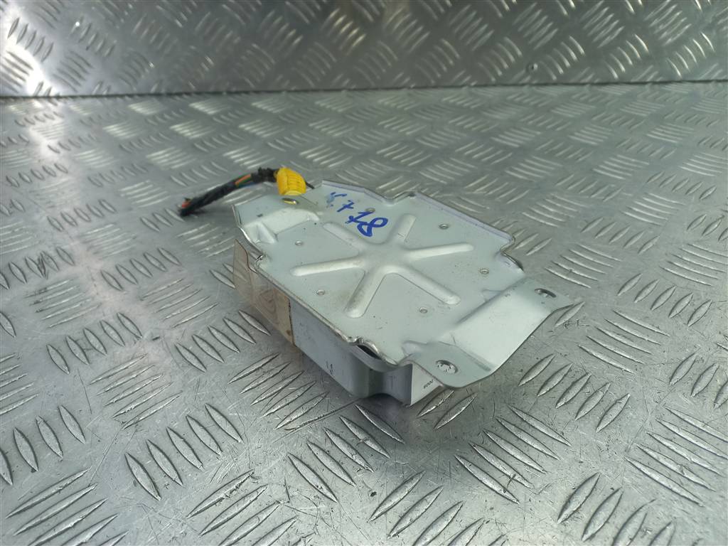 блок управления srs (air bag) SUZUKI JIMNY 1.3 MT (85 л.с.)Jimny  III рестайлинг (2005—2012) Внедорожник 38910-76JD0, 980 рублей, Москва