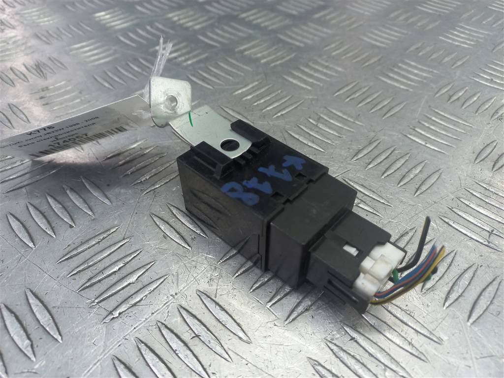 реле стеклоочистителя SUZUKI JIMNY 1.3 MT (85 л.с.)Jimny  III рестайлинг (2005—2012) Внедорожник 3865076J00, 1210 рублей, Москва