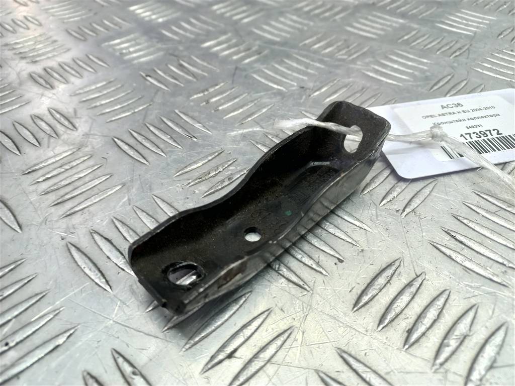 кронштейн коллектора Opel ASTRA  849331, 520 рублей, Москва