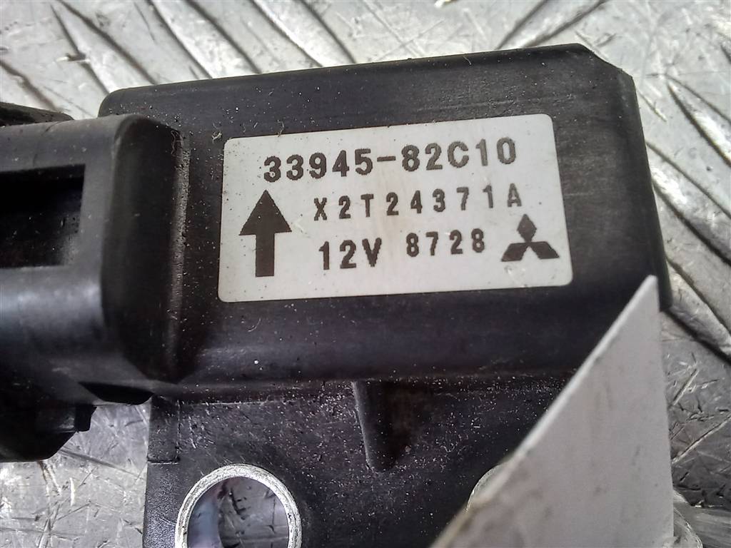 датчик ускорения SUZUKI JIMNY 1.3 MT (85 л.с.)Jimny  III рестайлинг (2005—2012) Внедорожник 33945-82C10, 630 рублей, Москва