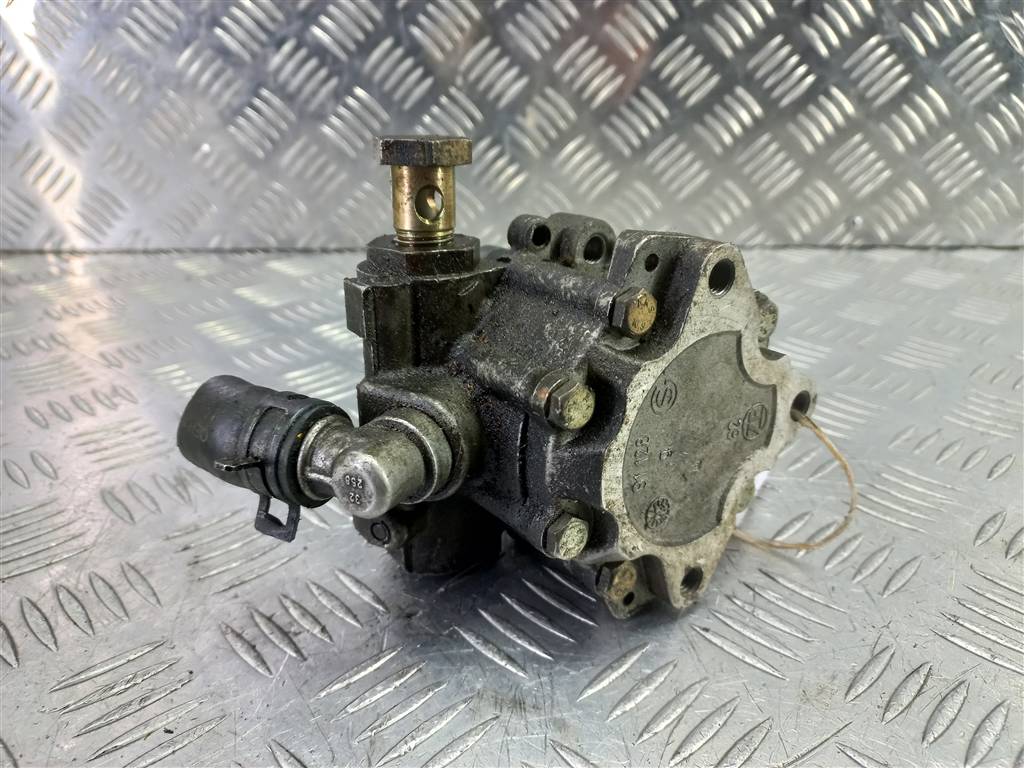 насос гидроусилителя LAND ROVER FREELANDER  QVB101470, 7880 рублей, Москва