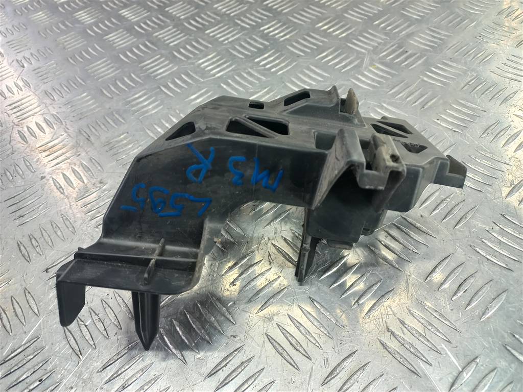 кронштейн бампера MAZDA 3 2.0 MT (150 л.с.)3  BK (2003—2006) Седан BR5H502A1, 1320 рублей, Москва