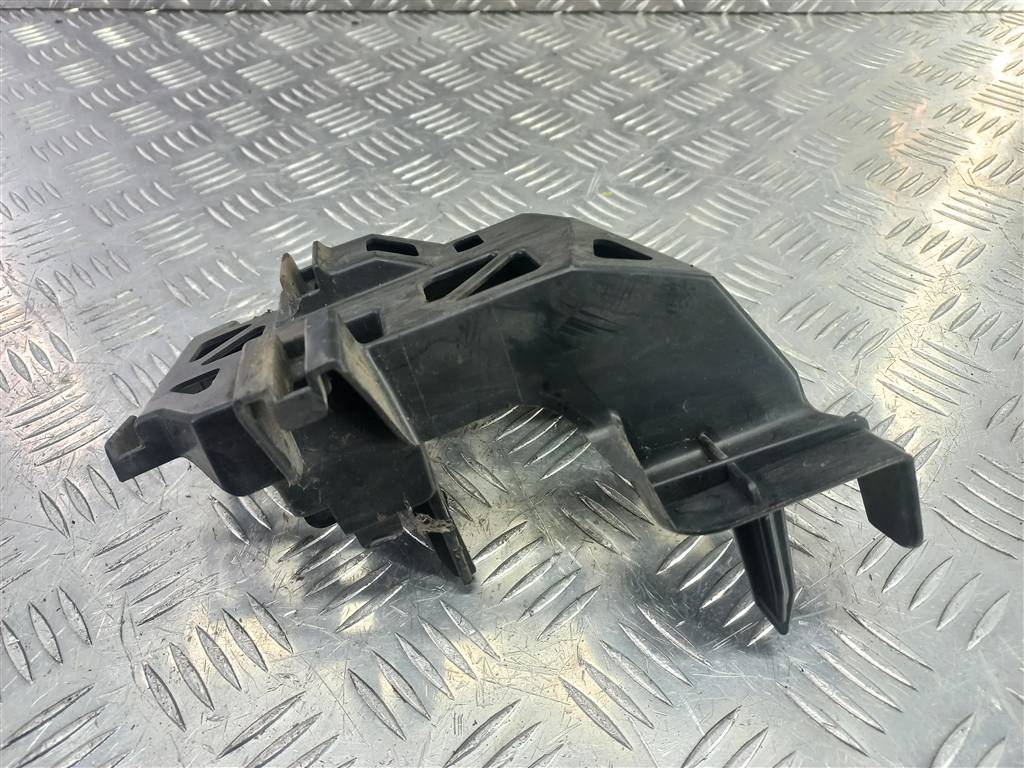 кронштейн бампера MAZDA 3 2.0 MT (150 л.с.)3  BK (2003—2006) Седан BR5H502B1, 1320 рублей, Москва