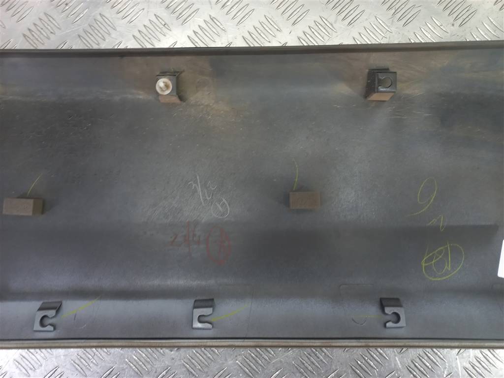 накладка двери SUZUKI JIMNY 1.3 MT (85 л.с.)Jimny  III рестайлинг (2005—2012) Внедорожник 7766081A00, 2700 рублей, Москва