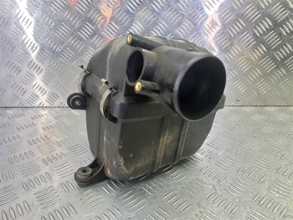 корпус воздушного фильтра SUZUKI JIMNY 1.3 MT (85 л.с.)Jimny  III рестайлинг (2005—2012) Внедорожник 1370076J00, 3740 рублей, Москва