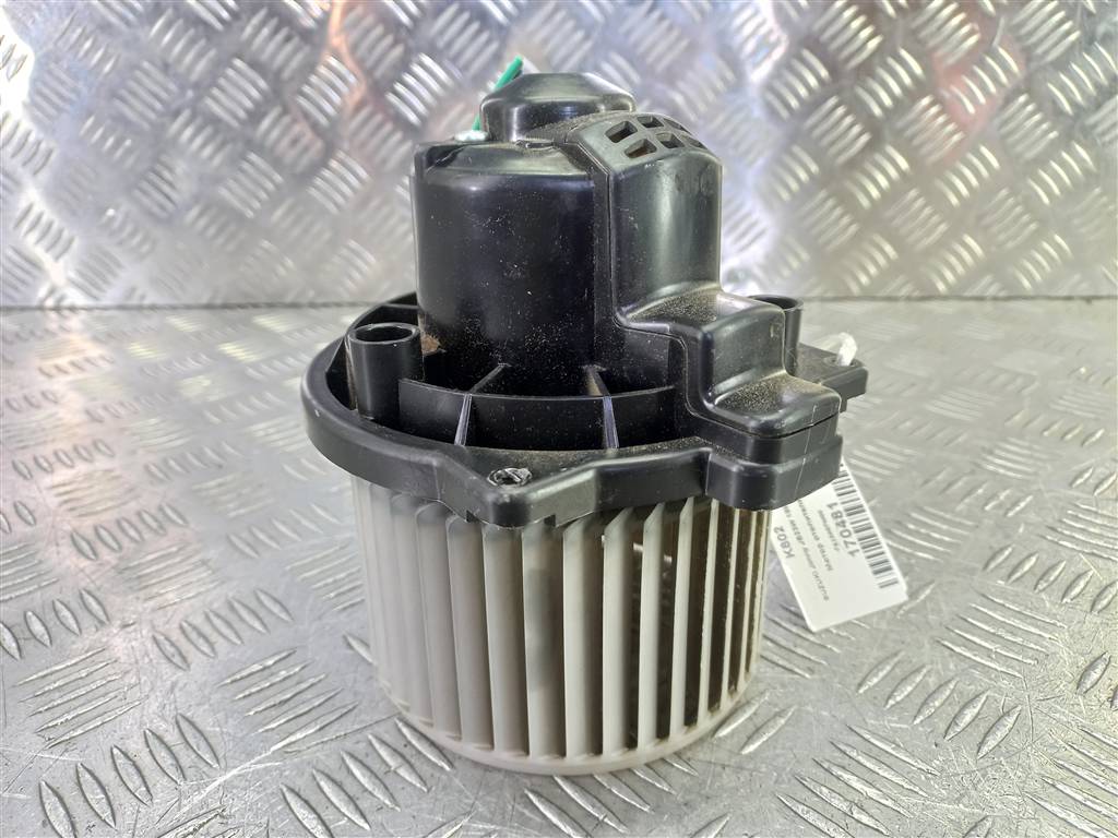 моторчик отопителя SUZUKI JIMNY 1.3 MT (85 л.с.)Jimny  III рестайлинг (2005—2012) Внедорожник 7415081A01, 5350 рублей, Москва